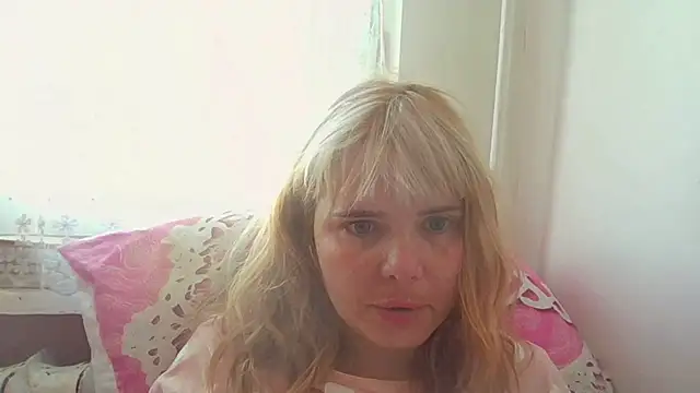 HornyElena online show from 04/25/26, 02:36