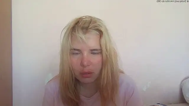 Snapshot of HornyElena chatting on 05/28/26, 03:09 HornyElena online show from 05/28/26, 03:09