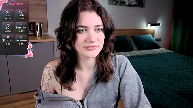 eshleeygreen online show from 11/17/25, 02:34