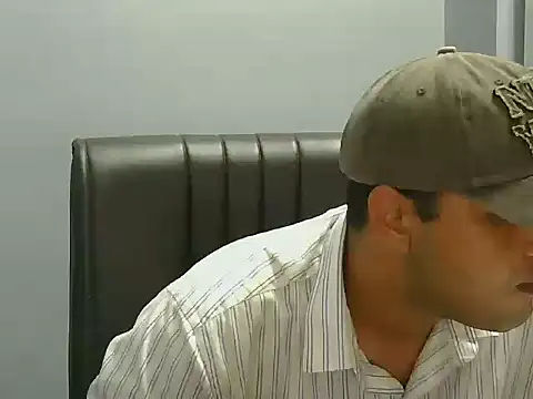 Snapshot of baroandboss chatting on 08/05/26, 09:23 baroandboss online show from 08/05/26, 09:23