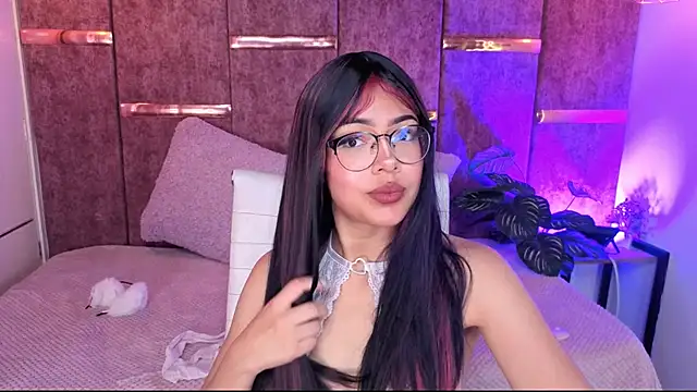  ViolletteNoir  online show from 11/25/25, 07:58