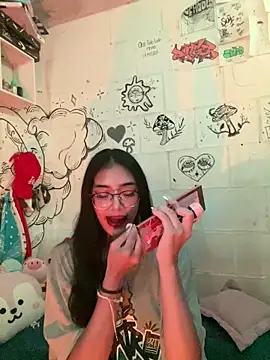  ViolletteNoir  online show from 04/06/26, 02:42