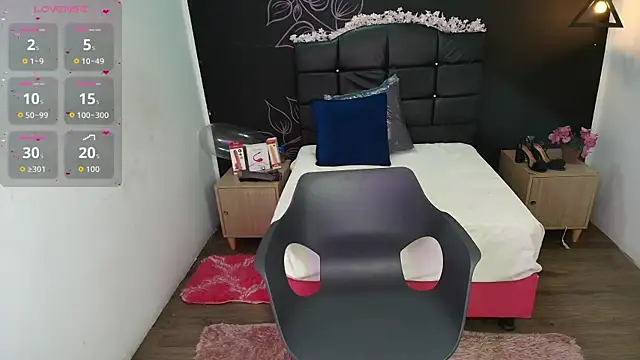 AriannaFox  online show from 11/09/25, 11:52