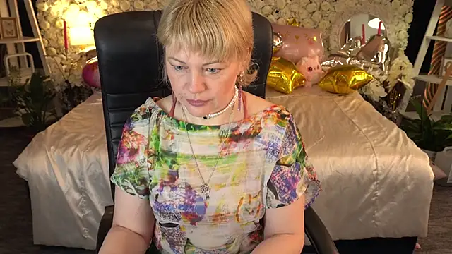 AmaraNights online show from 04/21/26, 03:02