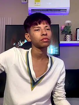 Tessachains 2  online show from 11/15/25, 11:10