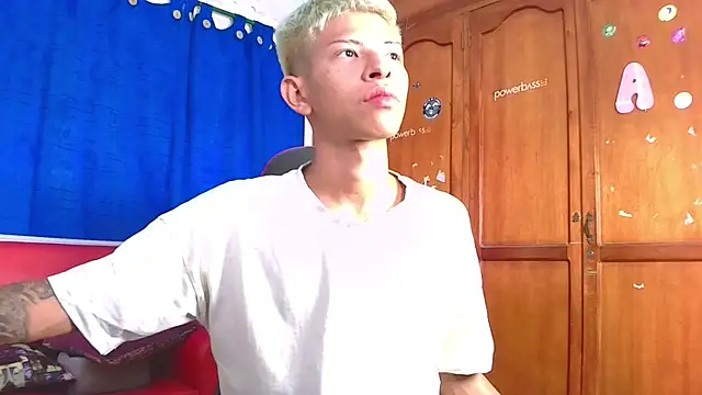 Tessachains 2  online show from 02/22/26, 07:01