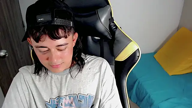 Tatann 18 online show from 11/14/25, 07:23