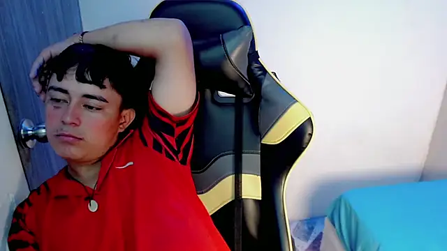 Tatann 18 online show from 11/17/25, 08:14