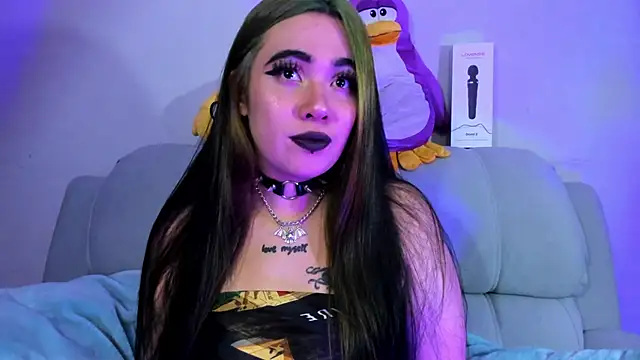 Snapshot of Lilith_Zenith_ chatting on 11/08/25, 04:12 Lilith Zenith online show from 11/08/25, 04:12