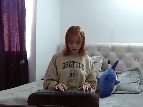 Snapshot of Carolinapinnkman chatting on 01/19/26, 01:48 Carolinapinnkman online show from 01/19/26, 01:48