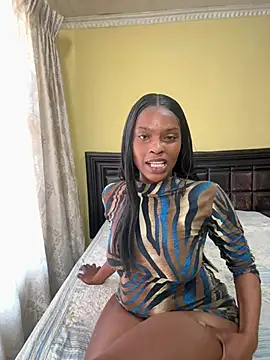 Snapshot of NiaLong21_ chatting on 07/18/26, 09:24 NiaLong21 online show from 07/18/26, 09:24