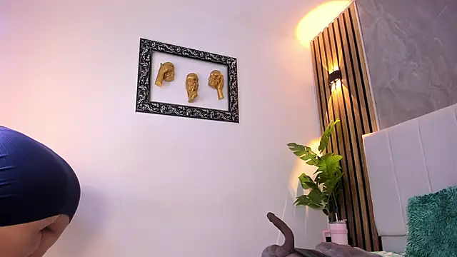 Snapshot of Carlotta_de_velour chatting on 05/03/26, 03:45 Carlotta de velour online show from 05/03/26, 03:45