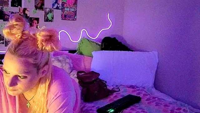 GemmaJustice1127 online show from 07/16/26, 06:30