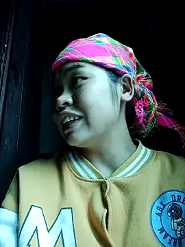 Snapshot of Mabel-122 chatting on 11/09/25, 02:21 Mabel-122 online show from 11/09/25, 02:21