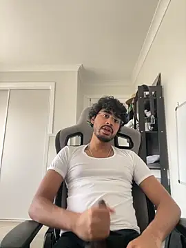 Snapshot of jayluvsu69 chatting on 11/07/25, 02:00 jayluvsu69 online show from 11/07/25, 02:00