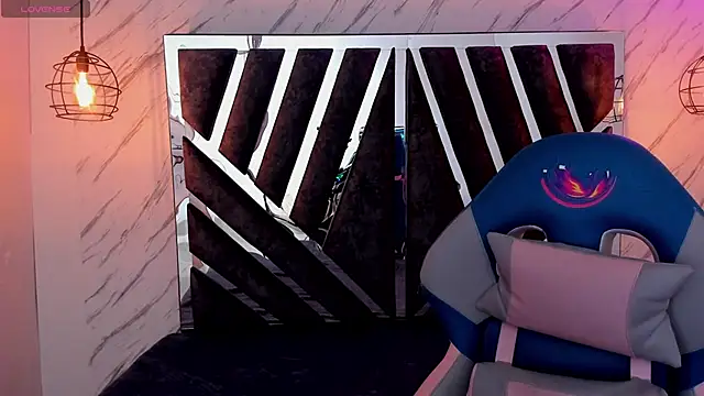 Snapshot of Dulcinea77_ chatting on 11/10/25, 07:57 Dulcinea77 online show from 11/10/25, 07:57