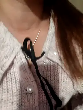 Missa-kute20 online show from 11/24/25, 06:46