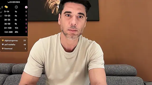 Snapshot of marcoo_x chatting on 11/10/25, 02:27 marcoo x online show from 11/10/25, 02:27