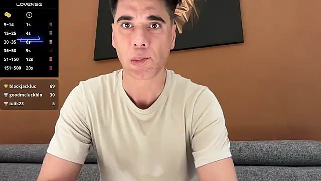 Snapshot of marcoo_x chatting on 11/26/25, 04:19 marcoo x online show from 11/26/25, 04:19