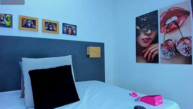 Andhrea Vale online show from 04/20/26, 12:19