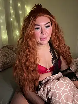 Snapshot of LillieMaee chatting on 12/18/25, 11:22 LillieMaee online show from 12/18/25, 11:22