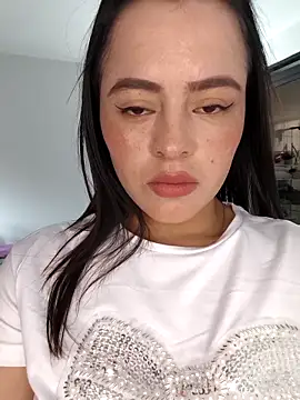 ALEJA  22 online show from 11/30/25, 06:01