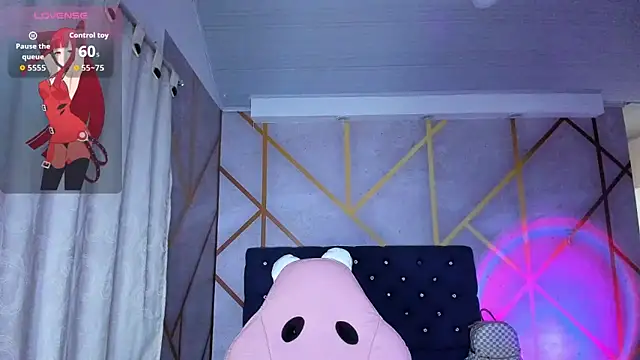  vaiolet owo online show from 02/08/26, 05:11