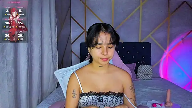  vaiolet owo online show from 02/14/26, 05:26