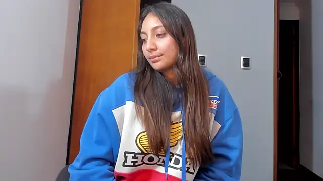 Snapshot of LilyGarcia chatting on 06/14/26, 02:24 LilyGarcia online show from 06/14/26, 02:24