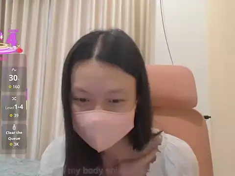 Lil-Cherries online show from 11/10/25, 04:00