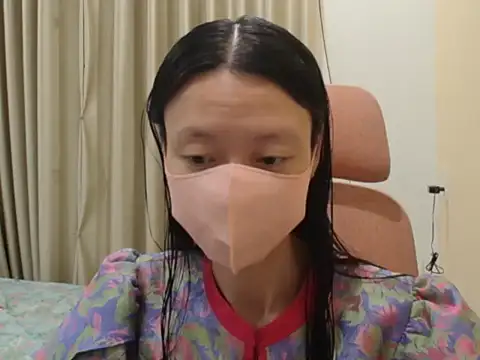 Lil-Cherries online show from 01/09/26, 05:04