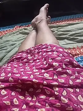 Snapshot of Rathi_telugu_couple chatting on 07/14/26, 02:05 Rathi telugu couple online show from 07/14/26, 02:05