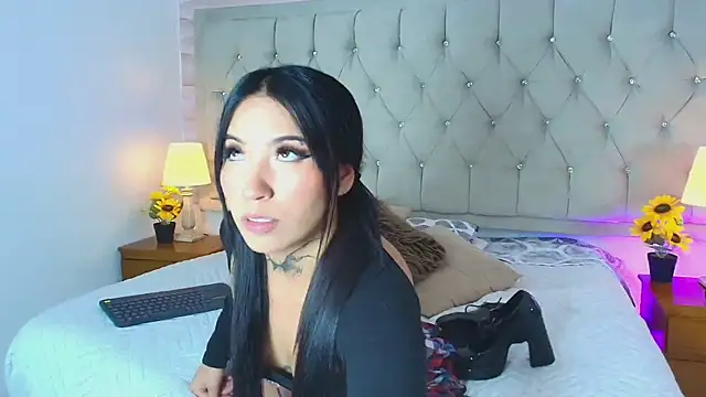 Liathompson FG online show from 11/26/25, 07:48