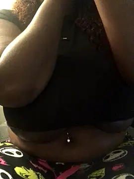 Snapshot of Fxncymuse chatting on 12/04/25, 08:06 Fxncymuse online show from 12/04/25, 08:06