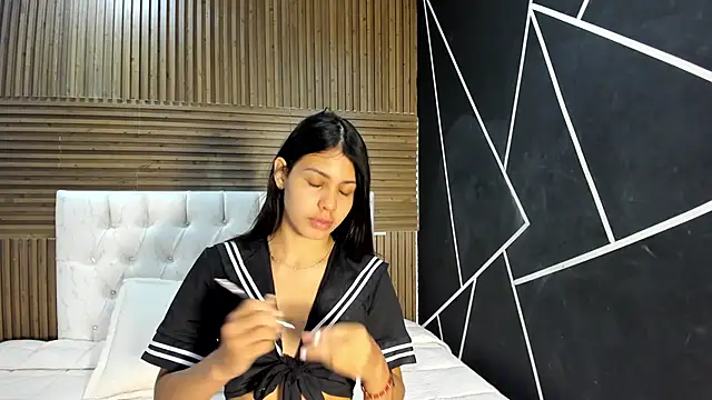 ZarinaWynne online show from 03/29/26, 01:00