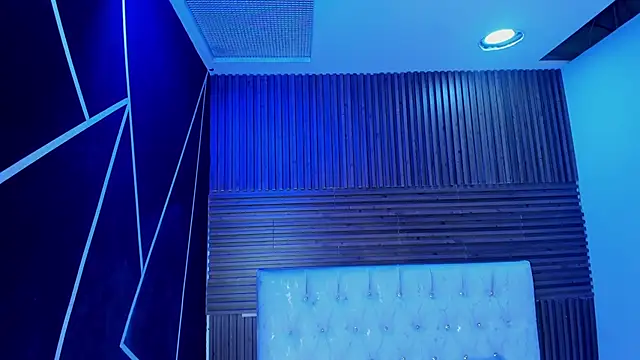 ZarinaWynne online show from 04/09/26, 01:05