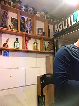 themorenofit08 online show from 04/21/26, 12:34