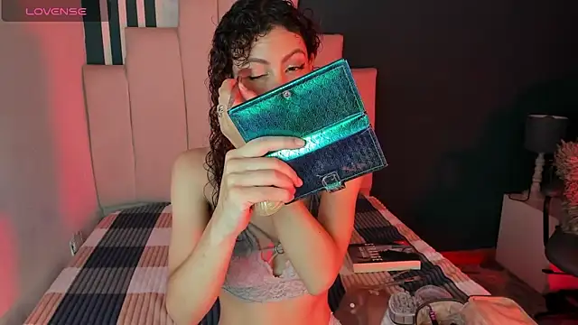 AliceMadnes online show from 12/03/25, 01:24