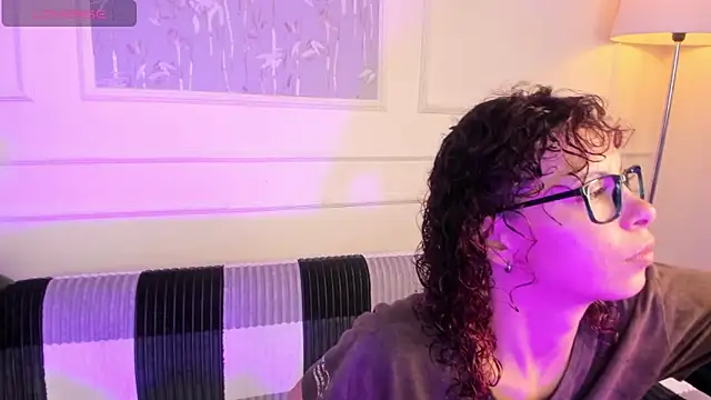 AliceMadnes online show from 03/28/26, 12:27