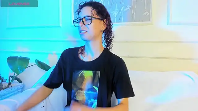 AliceMadnes online show from 03/29/26, 02:28