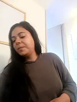 Snapshot of LorieFerrer chatting on 02/04/25, 02:10 LorieFerrer online show from 02/04/25, 02:10