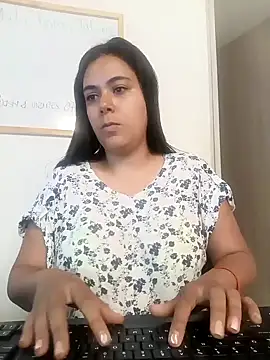 Snapshot of LorieFerrer chatting on 02/08/25, 05:18 LorieFerrer online show from 02/08/25, 05:18