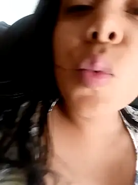 Snapshot of LorieFerrer chatting on 02/08/25, 08:21 LorieFerrer online show from 02/08/25, 08:21