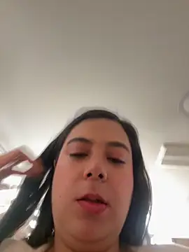 Snapshot of LorieFerrer chatting on 09/18/25, 01:13 LorieFerrer online show from 09/18/25, 01:13