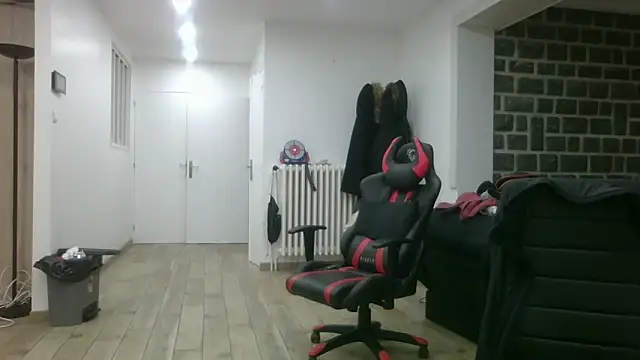 samia42 online show from 11/16/25, 10:04