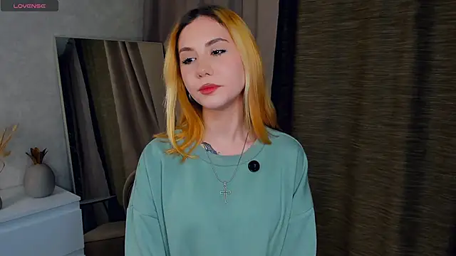 LilyMaiorano online show from 11/07/25, 06:46