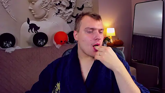 Snapshot of ArchieHolmes chatting on 11/09/25, 04:00 ArchieHolmes online show from 11/09/25, 04:00