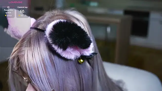 DonnetteShaban online show from 11/14/25, 05:17