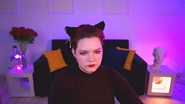 Snapshot of VettaAdams chatting on 11/07/25, 09:31 VettaAdams online show from 11/07/25, 09:31