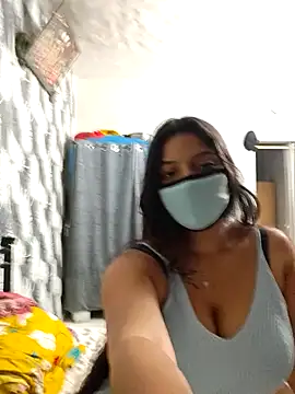 Snapshot of anisha2025 chatting on 11/14/25, 05:55 anisha2025 online show from 11/14/25, 05:55